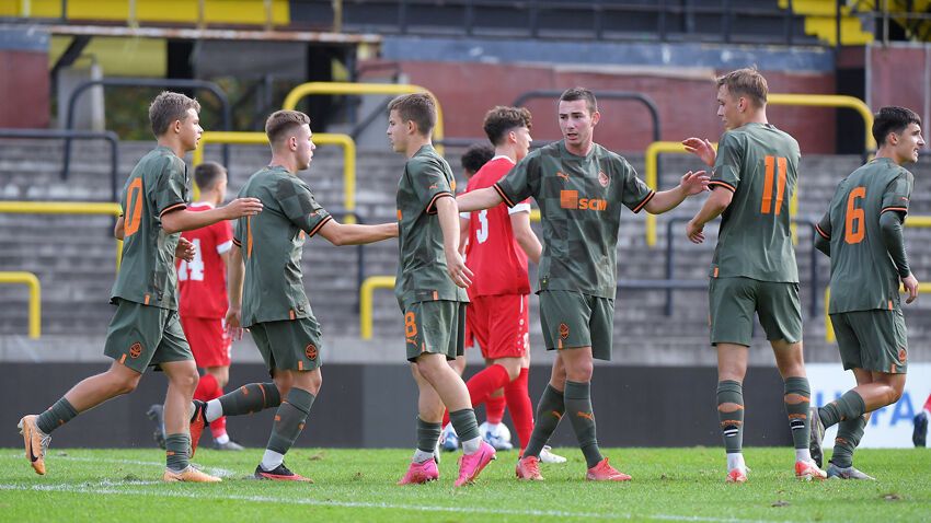 Raport medialny Piłkarz Szachtara U-19 ucieka do Rosji po meczu Ligi UEFA