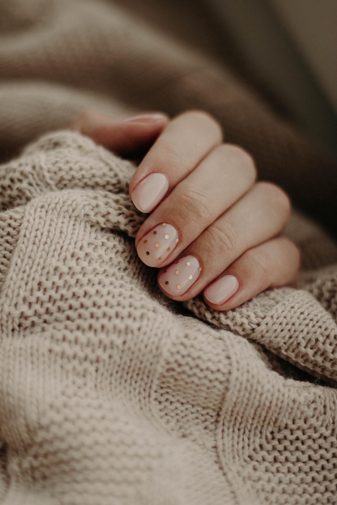What manicure to do in winter: five fashion trends for the 2023/2024 season