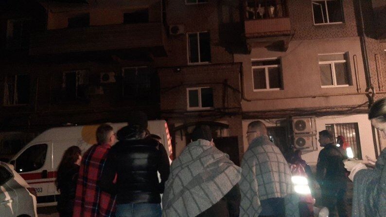 ''We ran out into the yard in pajamas'': Zaporizhzhia residents spoke about the Russian terrorist attack on a residential buiding. Photo