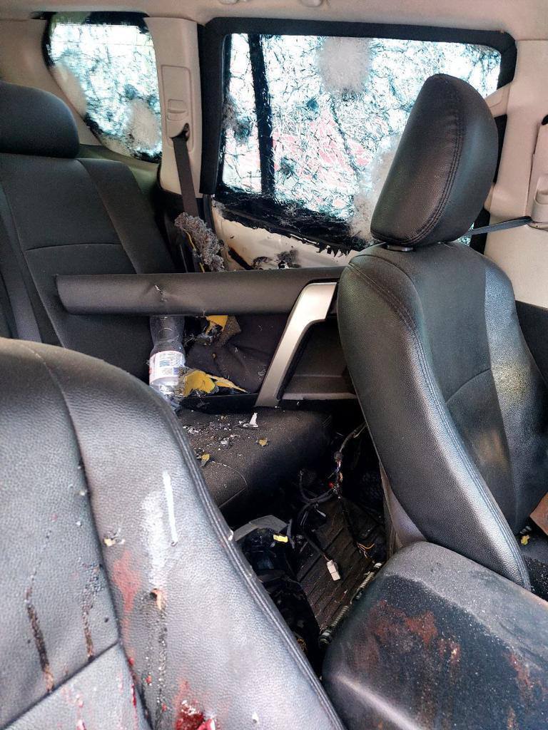 Occupants shelled a transport company in Kherson, a police car was hit: one person was killed. Photos and videos