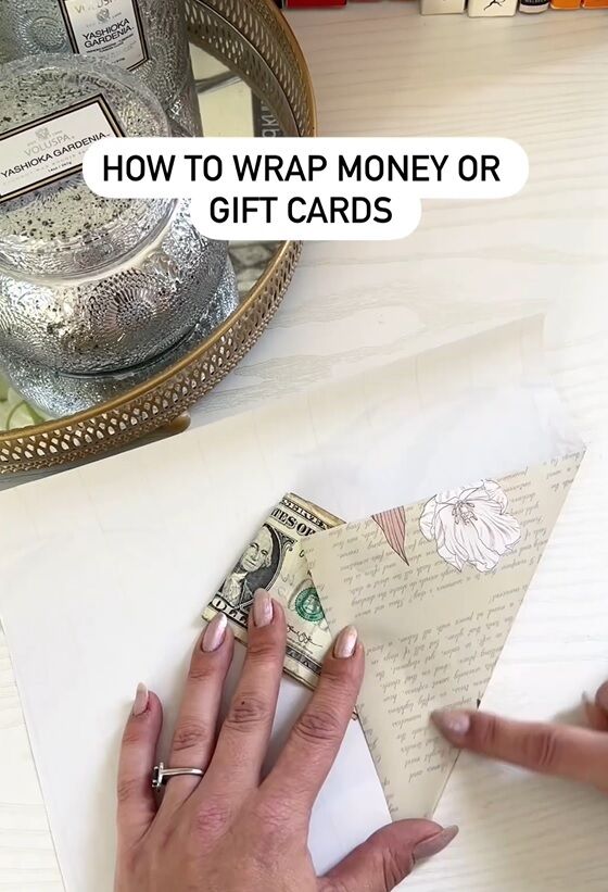 How to make a beautiful gift envelope out of paper: a quick life hack
