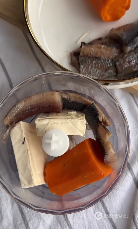 An elementary herring spread like caviar: you need only 4 ingredients