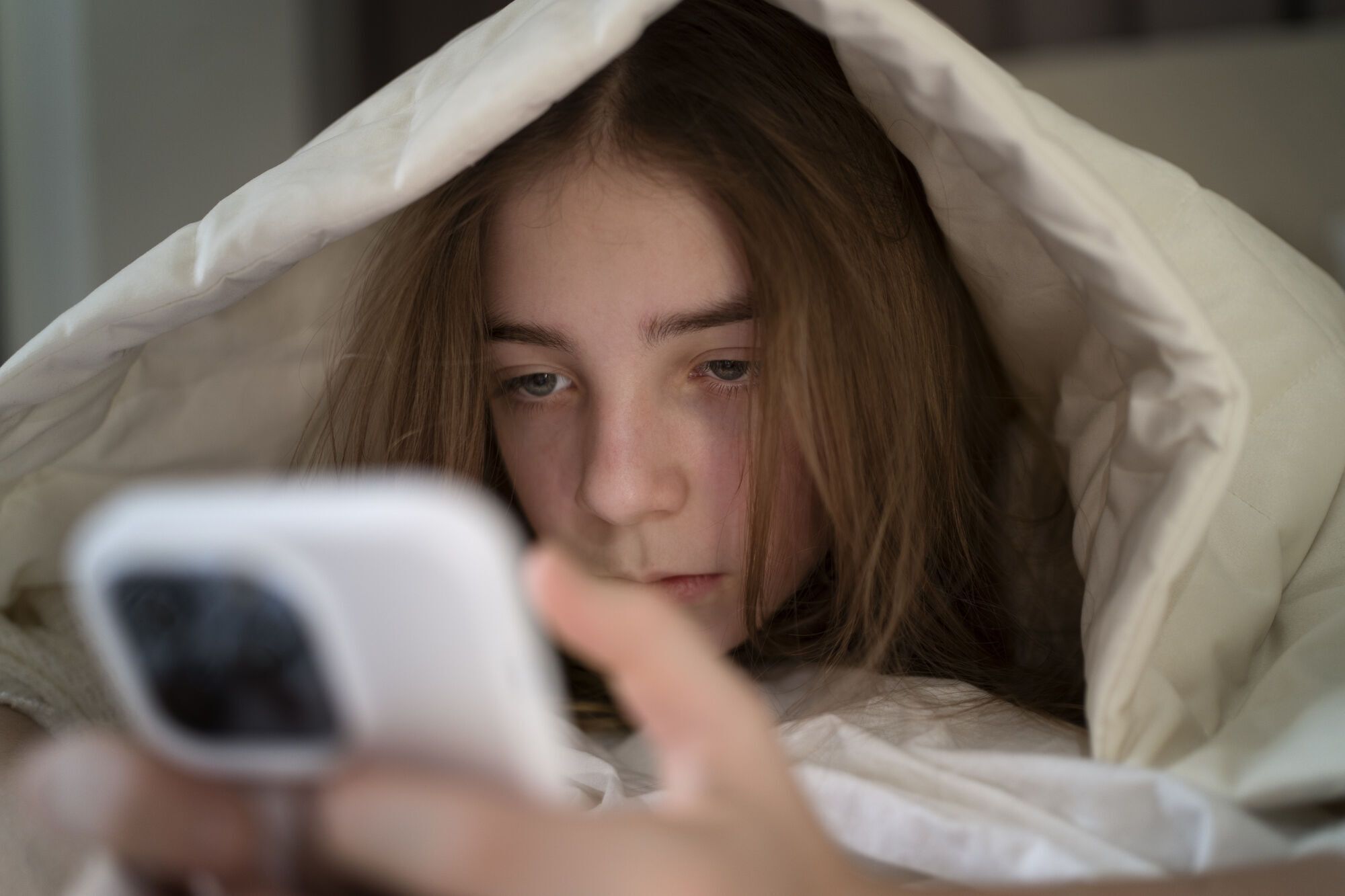 What parents should know before giving their child a phone. Tips from an Internet safety expert