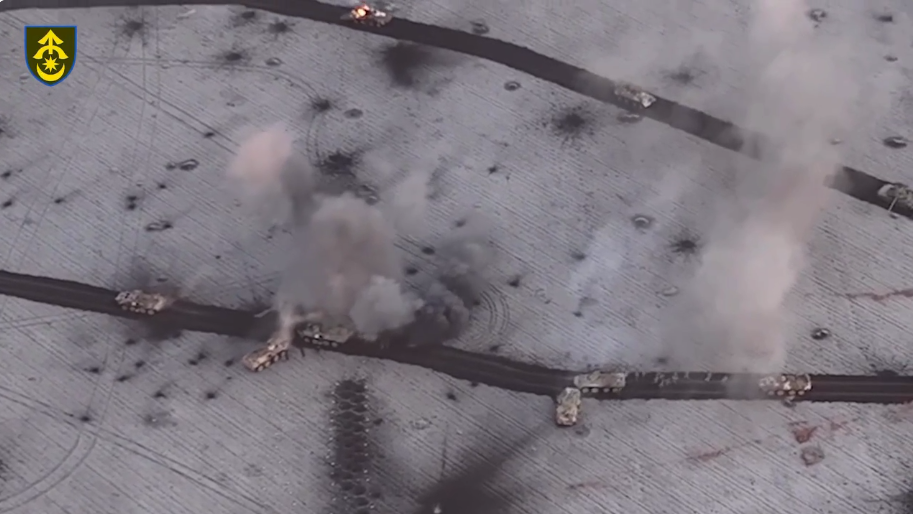 Ukraiński zwiad lotniczy ujawnia nieudaną próbę przebicia się okupantów w sektorze Awdijiwka. Wideo.
