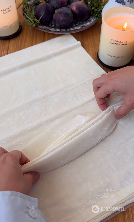Sweet crinkle pie without rolling out the dough: how to make it