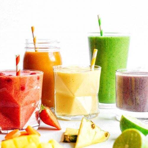 Homemade fruit smoothie for children: perfect to prepare during the period of vitamin deficiency