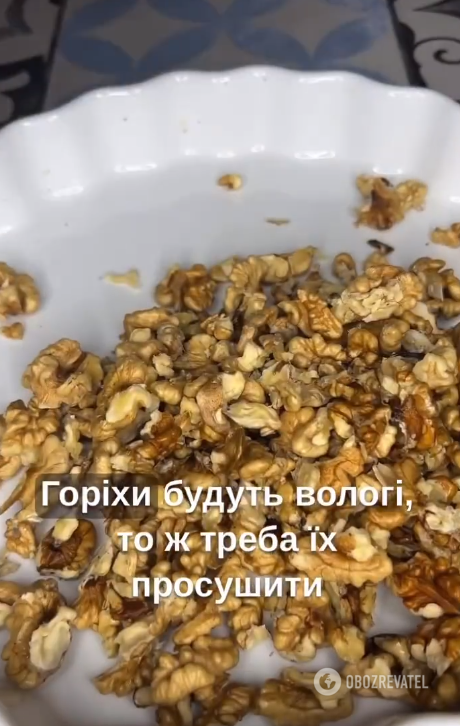 How to peel walnuts without a hammer: the most effective way