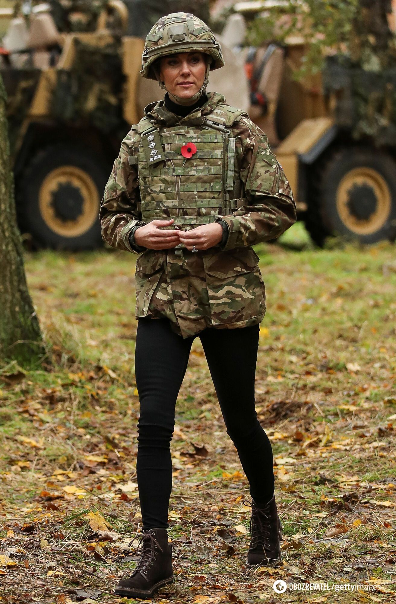 Kate Middleton in combat gear drove armored vehicles and delighted the web. Video