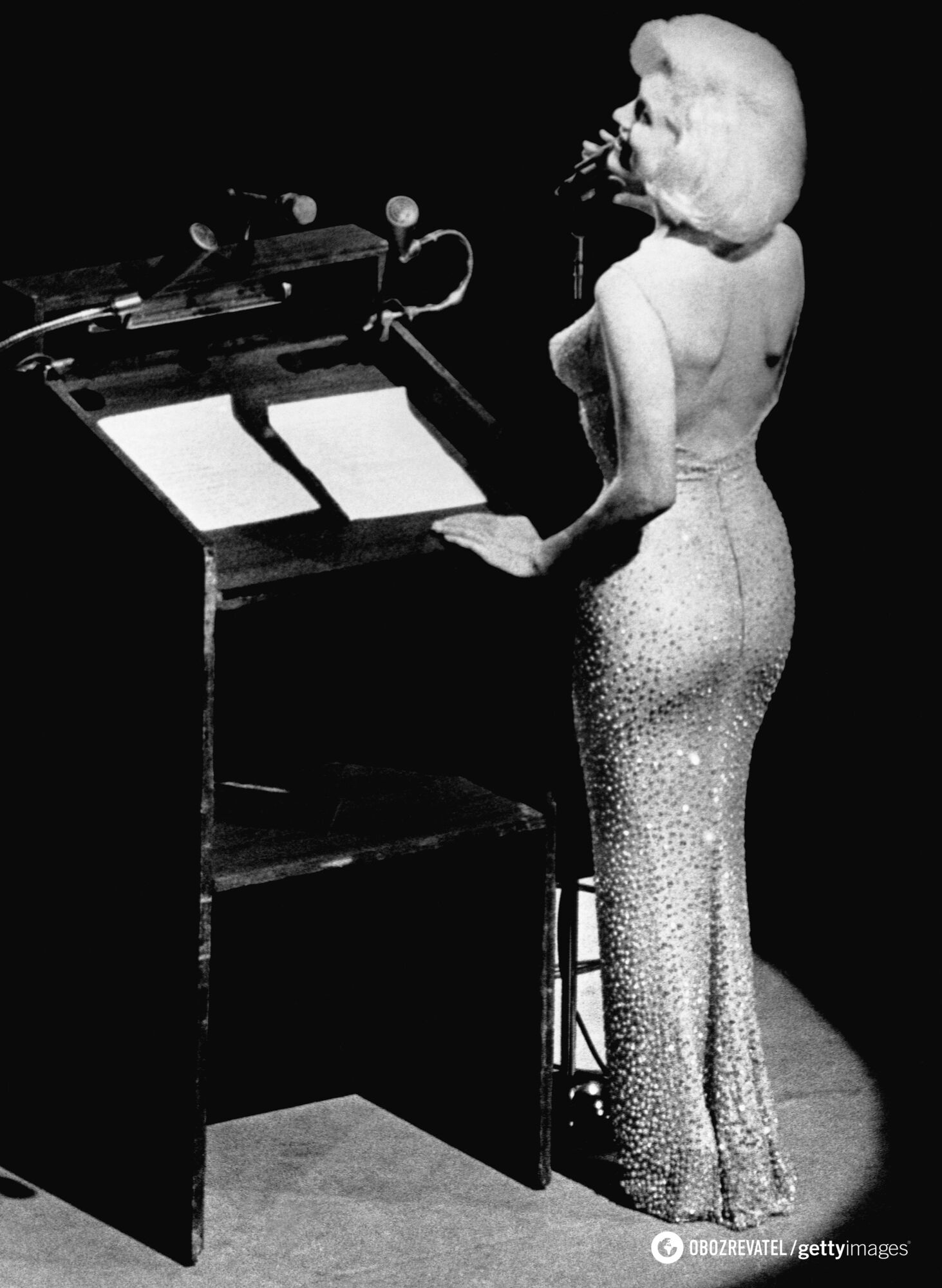 Monroe first performed in a ''naked dress'' in 1962