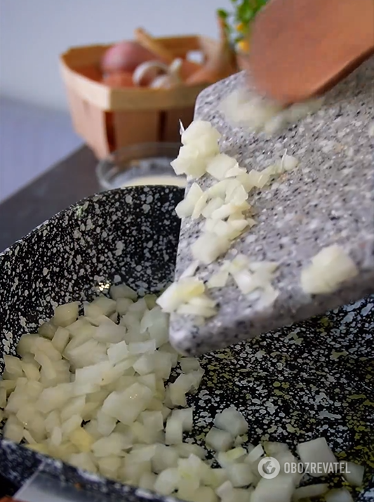 How to make delicious pasta in sauce for lunch