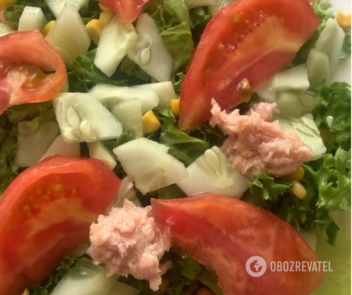 Light tuna salad without mayonnaise: the perfect dish for the New Year's table