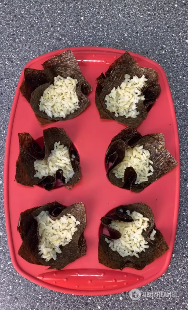 If you don't have time for rolls: how to make red fish and nori cupcakes
