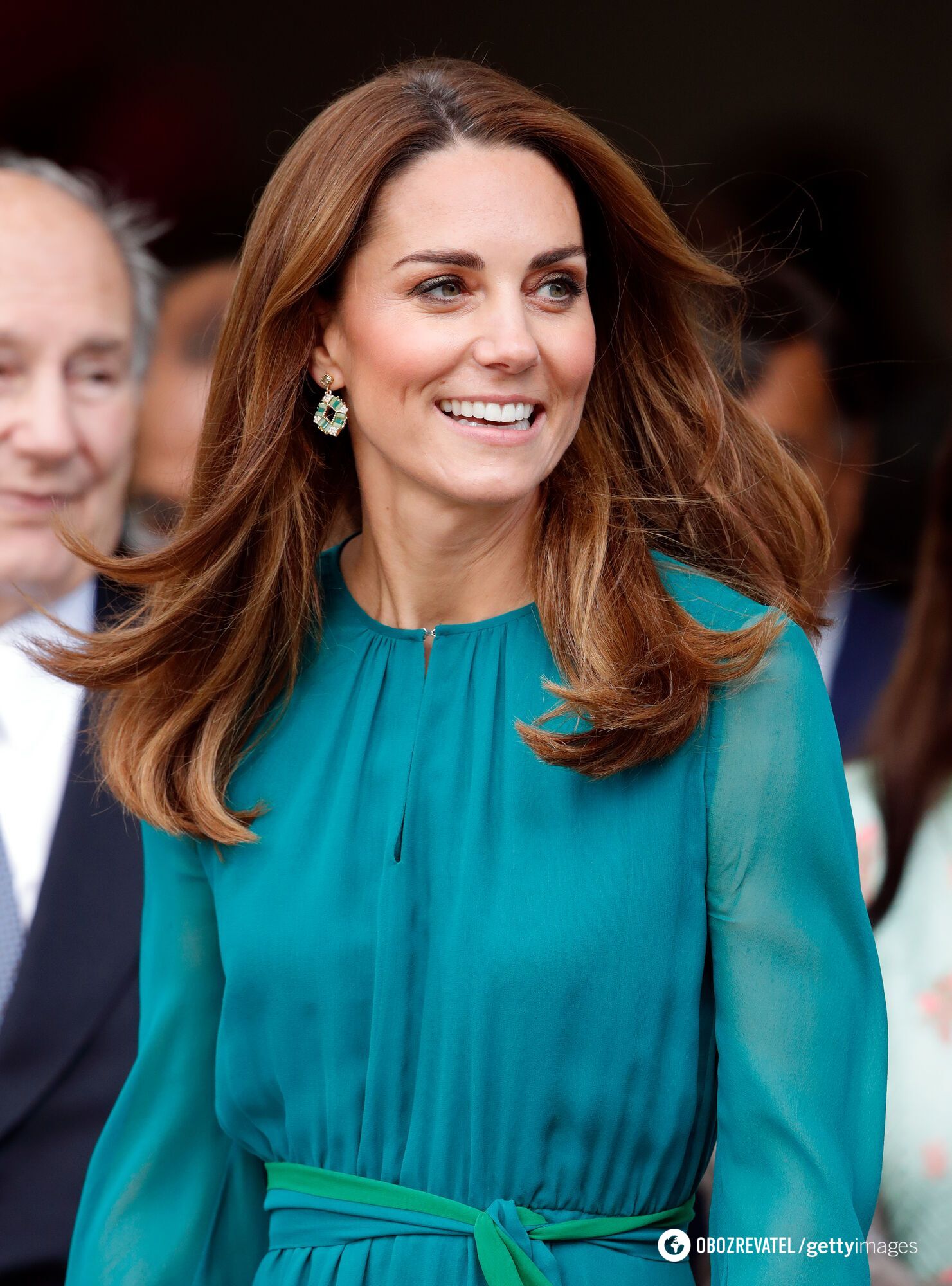 Srebro we włosach: Kate Middleton, Jennifer Lopez i inne gwiazdy, które wcześnie zaczęły siwieć