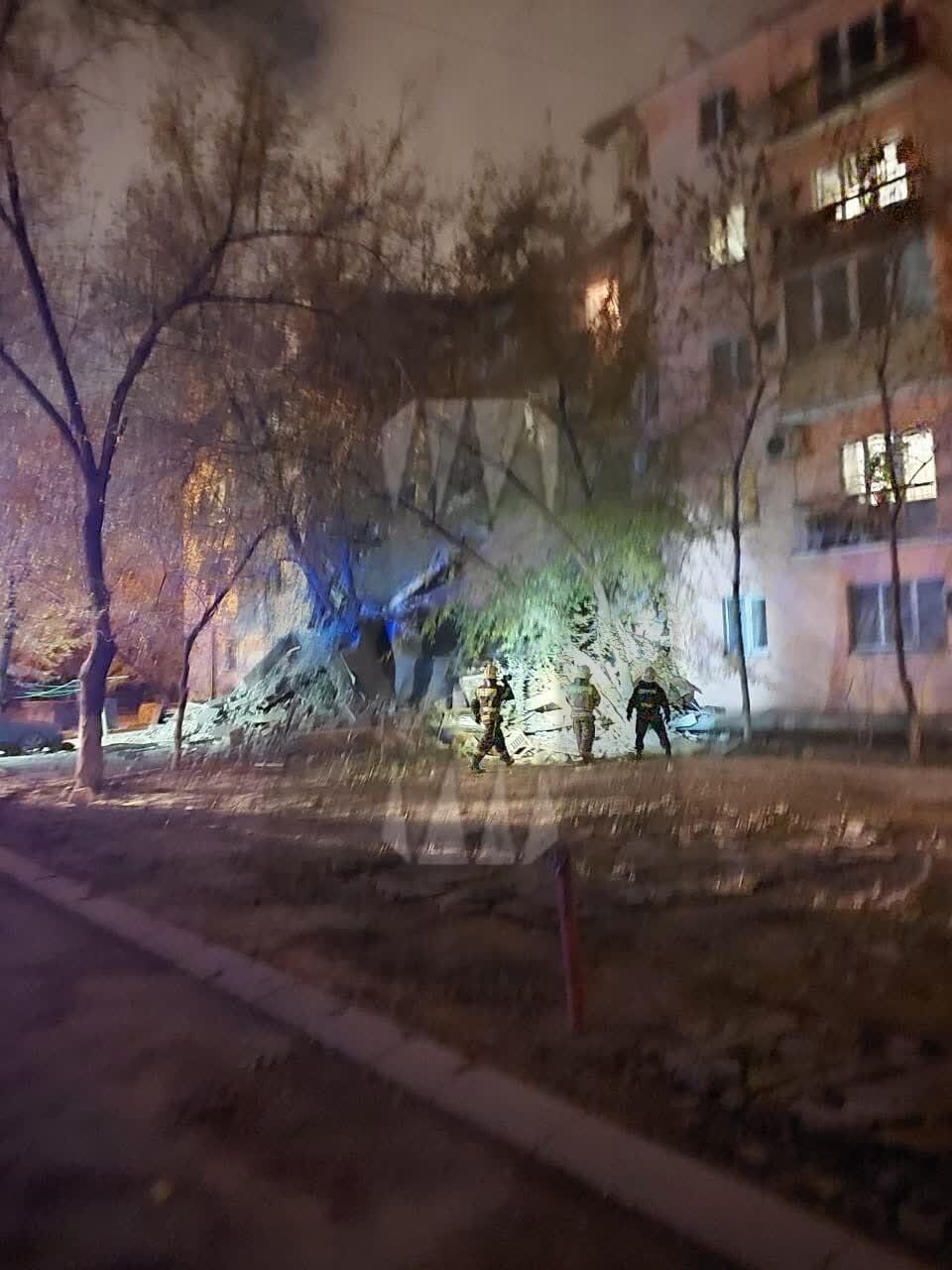 In Astrakhan, Russia, a high-rise building collapsed due to sewage. Photos and video