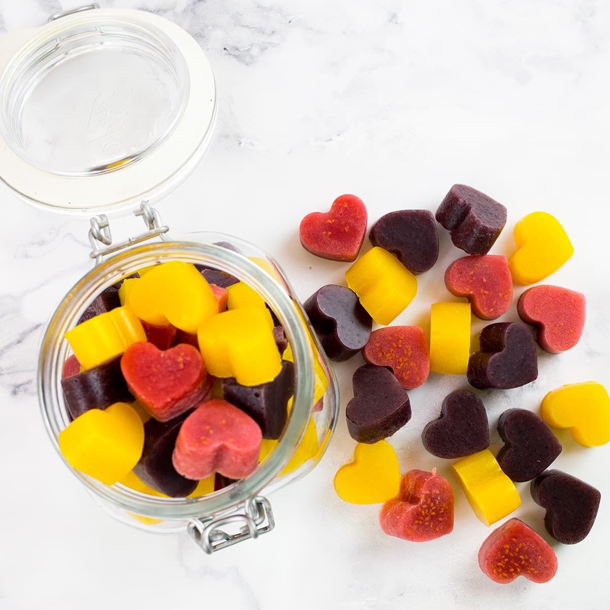 Healthy fruit candies for children: you only need 4 ingredients