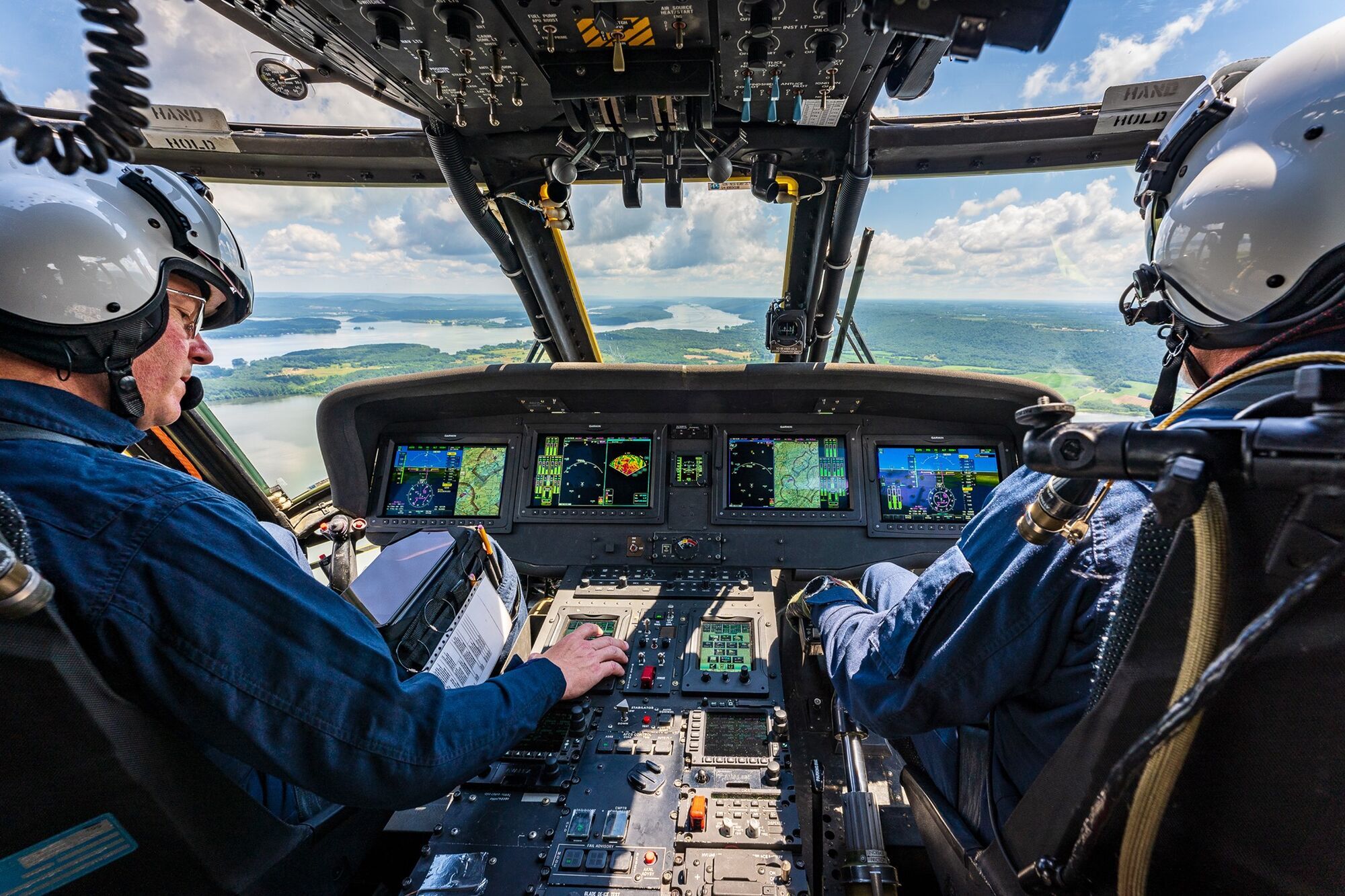 UH-60A Black Hawk avionics.