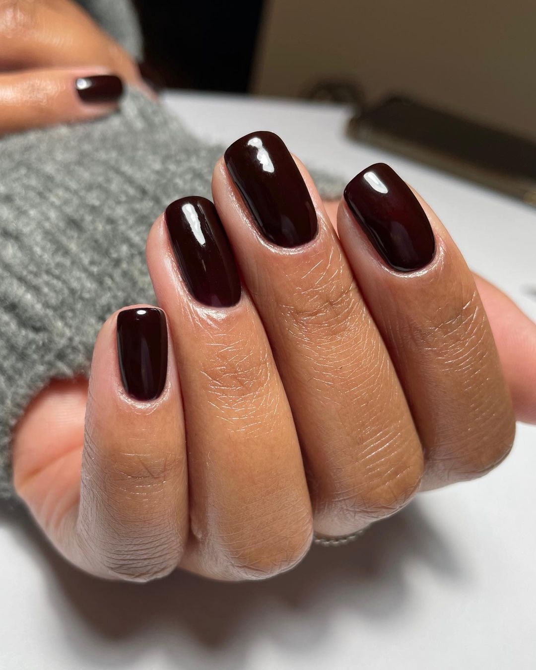 This color rules winter the most fashionable manicure of the cold
