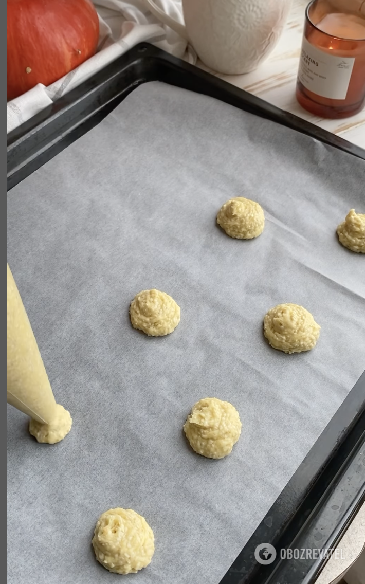 Preparing cookies