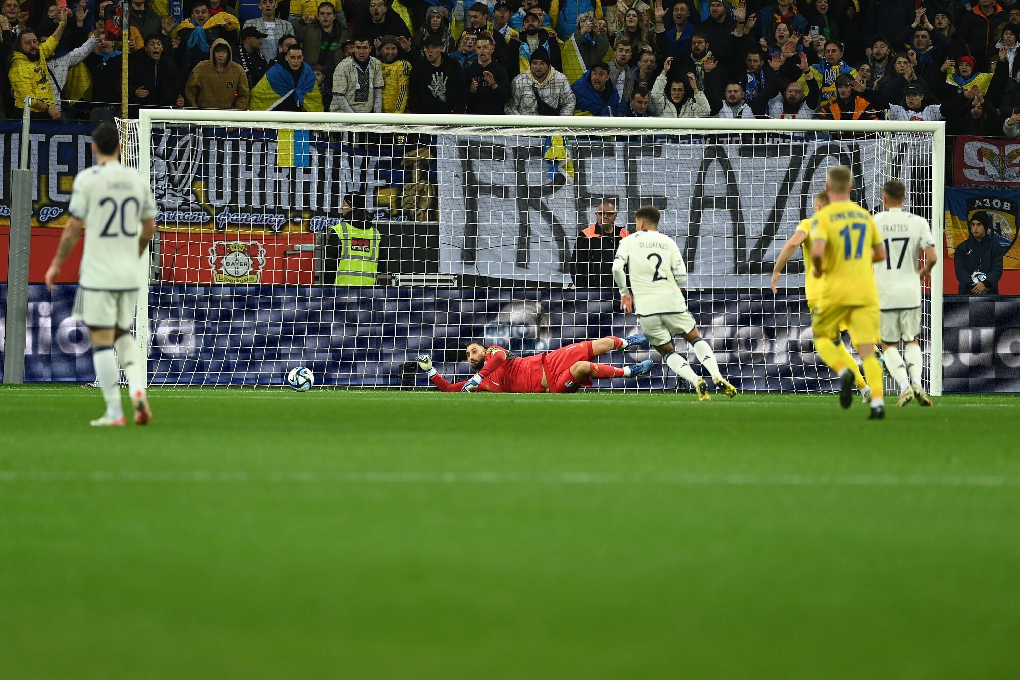 ''Let's not talk about it'': Italy's goalkeeper tells what he saw in the scandalous moment with Mudryk