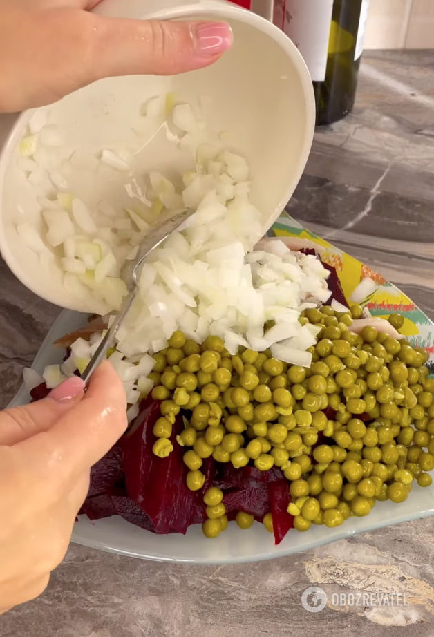 Preparing the salad