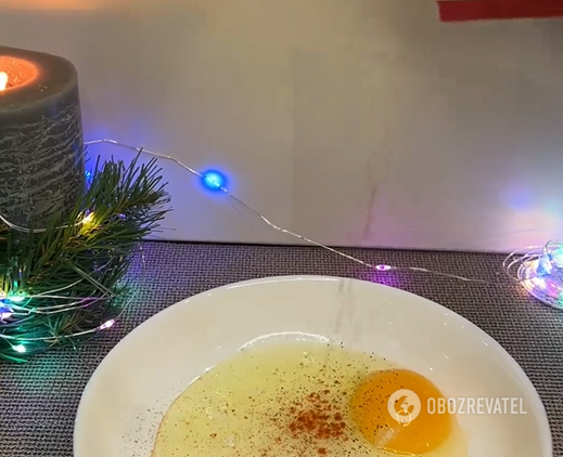 Chrupiące panierowane paluszki serowe, które można przygotować na świąteczny stół
