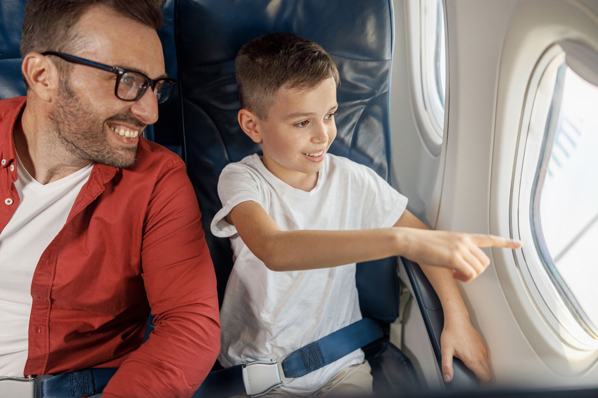 Traveling with a child without stress: useful tips and tricks