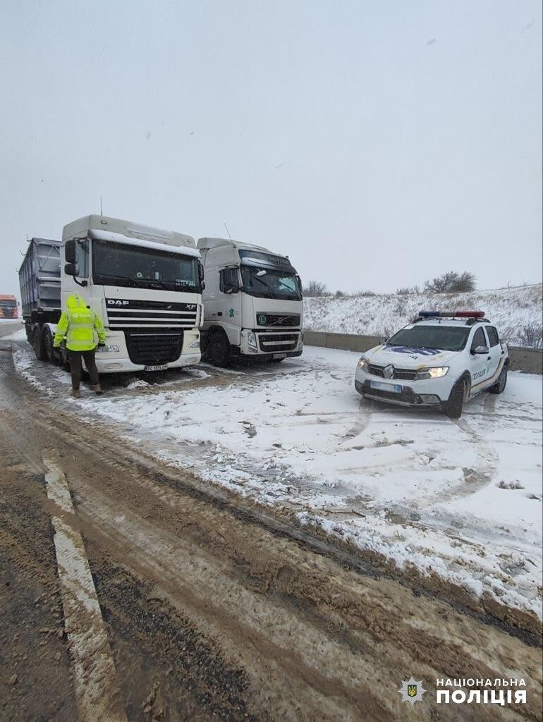 Almost fifty accidents occurred in Odesa region in a few hours of snowfall: details