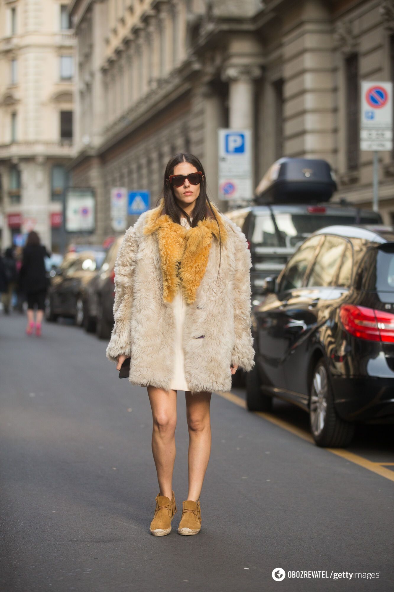 What shoes to wear with a fur coat in winter 2024 to avoid a fashion failure