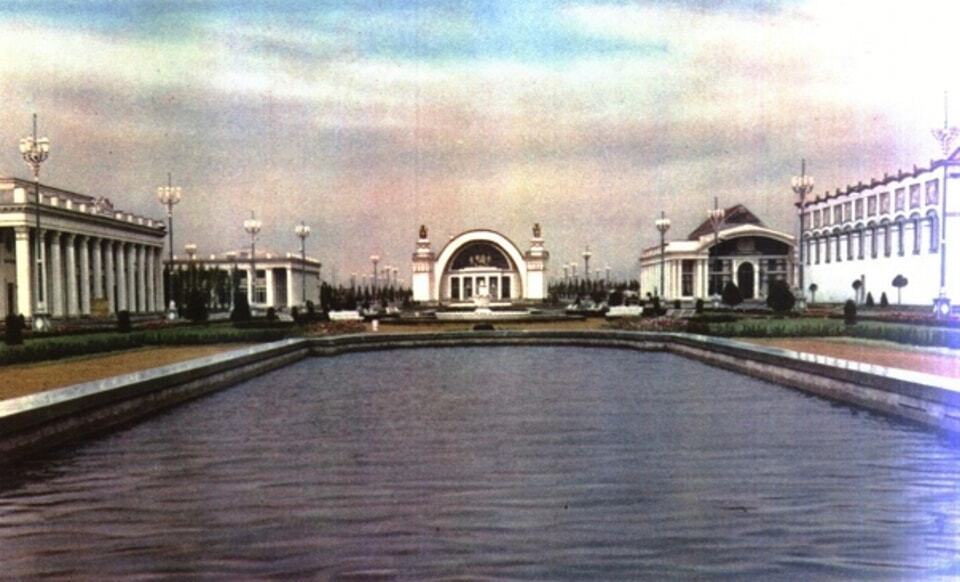 The reconstructed center and ample greenery: the network showcased what Kyiv looked like in the late 1950s. Photo