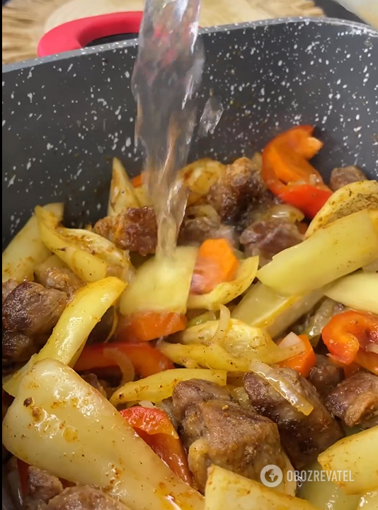 Potato and meat stew: a lunch option for the whole family