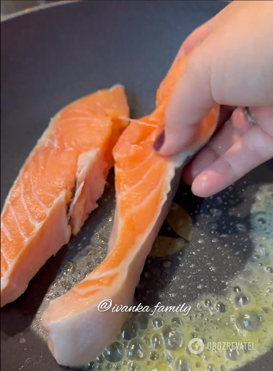How to make delicious and budget salmon in a pan: it will turn out very soft