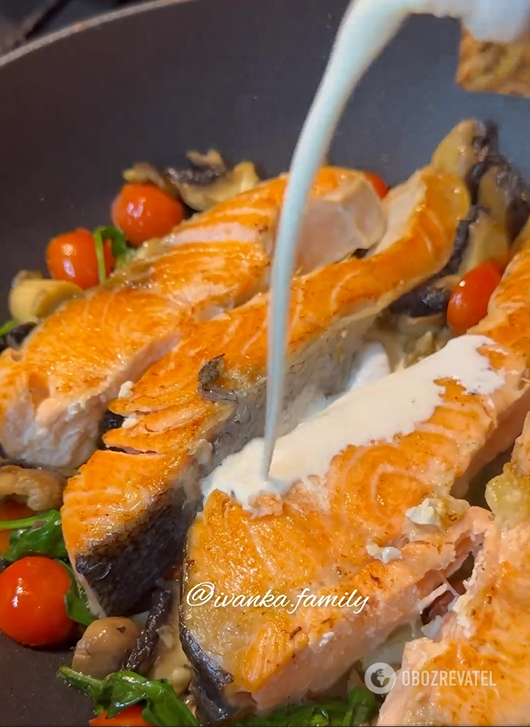 How to make delicious and budget salmon in a pan: it will turn out very soft