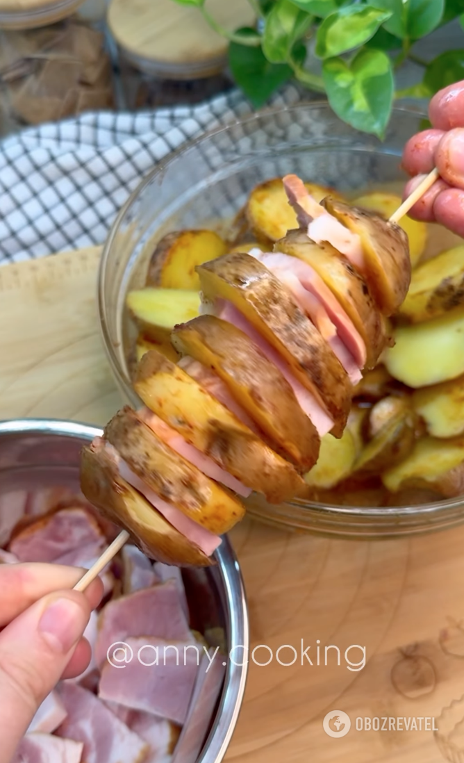 Gotowanie ziemniaków z boczkiem