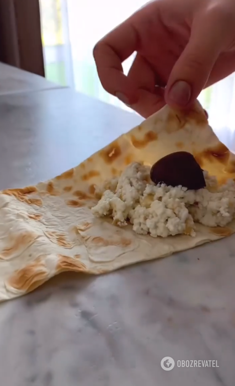 Sweet pita bread envelopes that are perfect for coffee