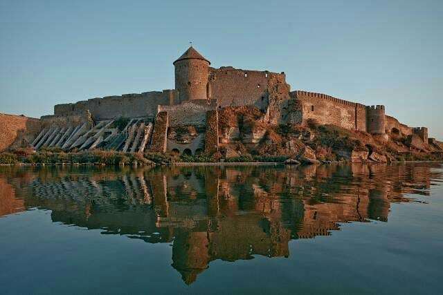 Premium Photo  Akkerman fortress medieval castle near the sea stronghold  in ukraine ruins of the citadel of the bilhoroddnistrovskyi fortress  ukraine one of the largest fortresses in eastern europe