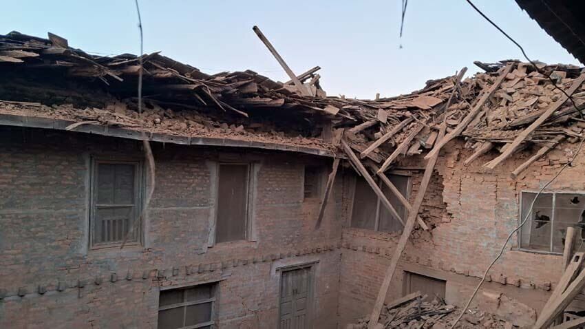 Powerful earthquake hits Nepal, killing 128 people: death toll may rise