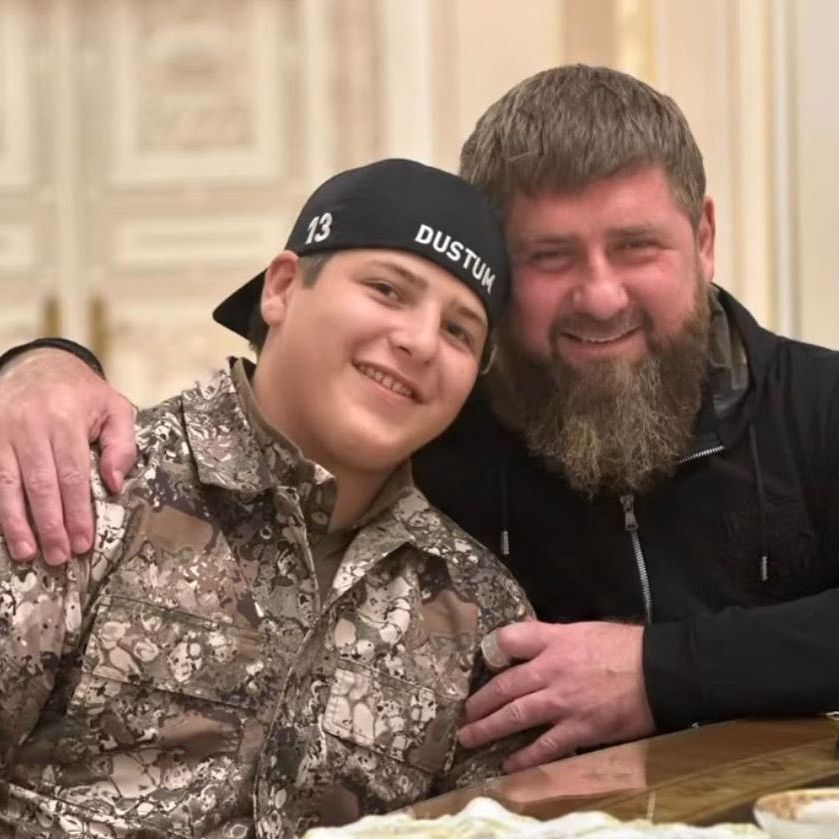 ''Kompletna farsa'': 15-letni syn Kadyrowa ''udusił'' niepokonanego zawodnika, stając się pośmiewiskiem w sieci