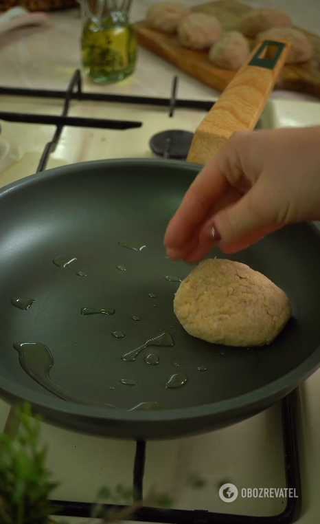 Most delicious silver carp cutlets: they turn out juicy and hearty