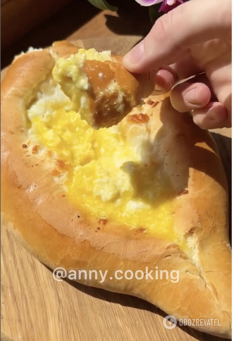 Ready-to-eat khachapuri