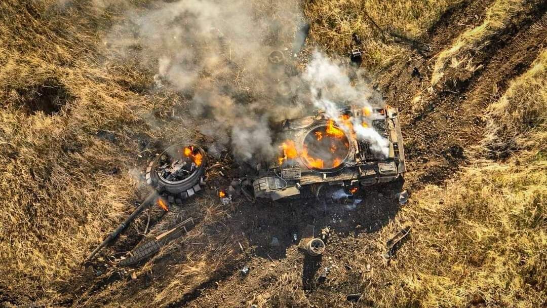 Commander Tarnavskyi reports hundreds burned armored vehicles and thousands corpses of the occupants in Avdiivka, saying Ukraine will continue fighting