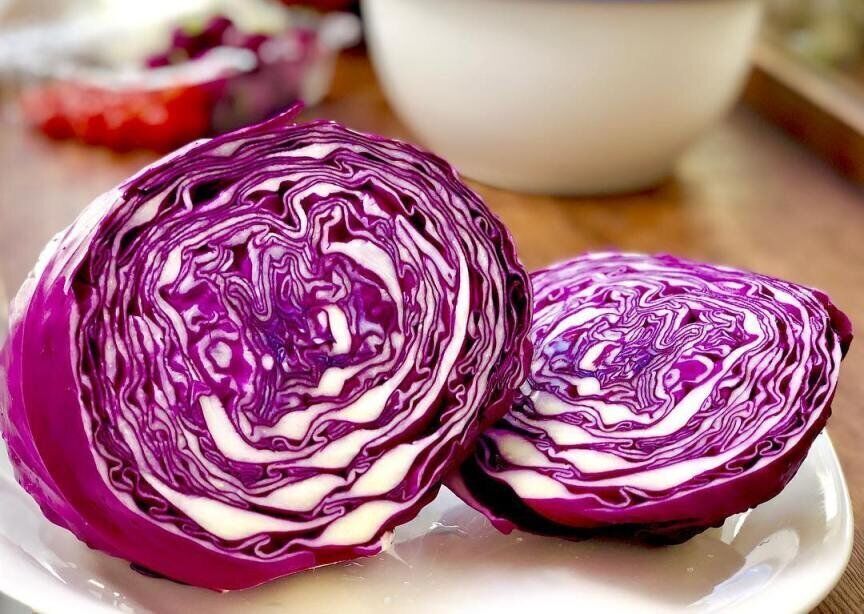 What delicious salad to prepare with purple cabbage: very vitamin and nutritious
