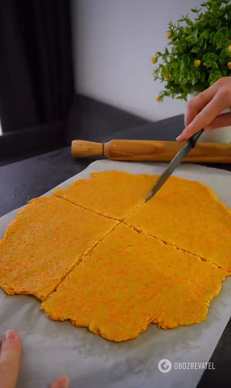 Elementary carrot cookies for tea: they turn out to be very crispy