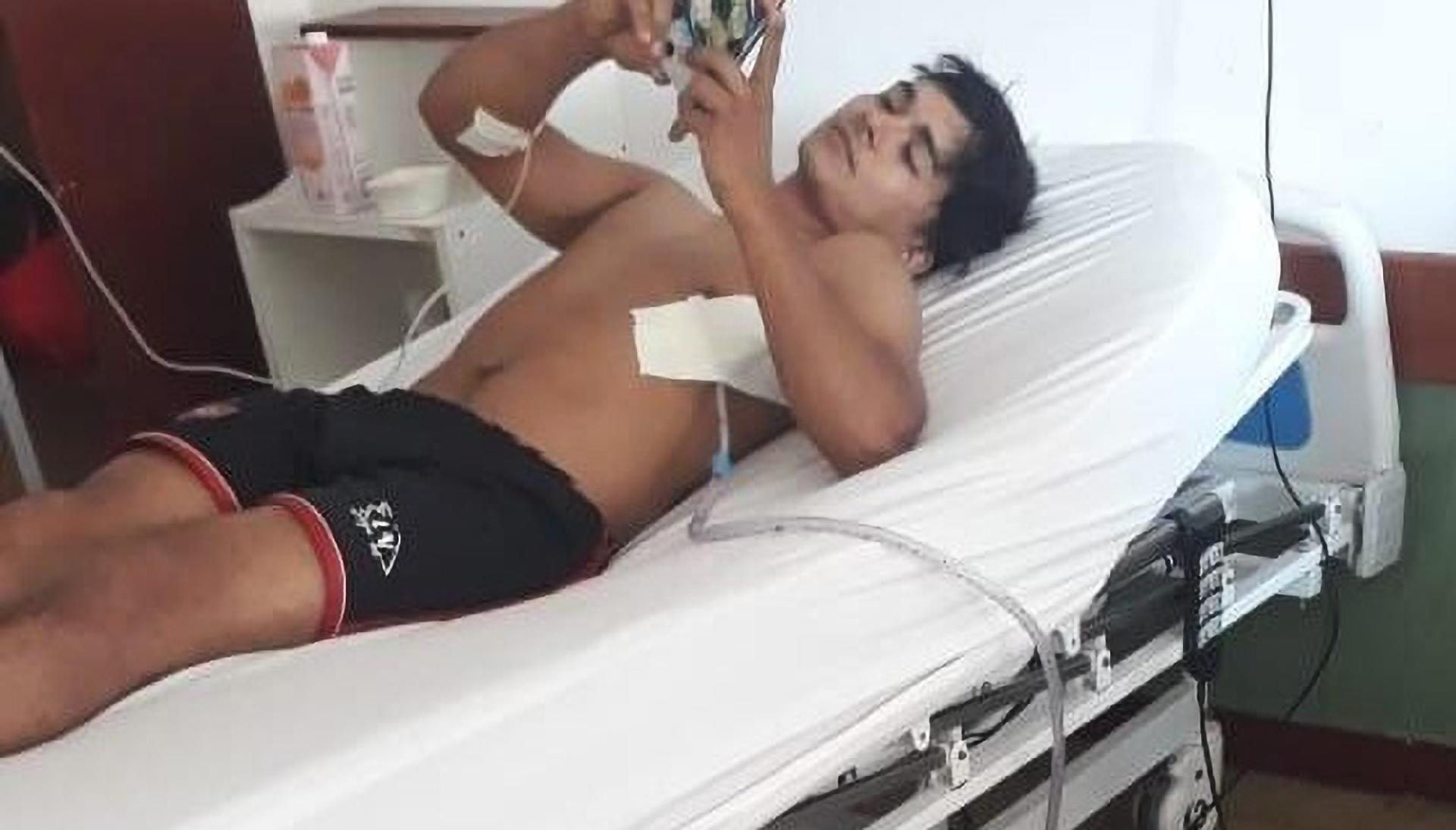 In Argentina, a referee stabbed a football player in the chest instead of issuing a red card