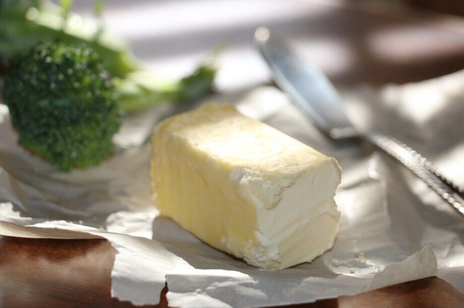 How to distinguish natural butter from fake