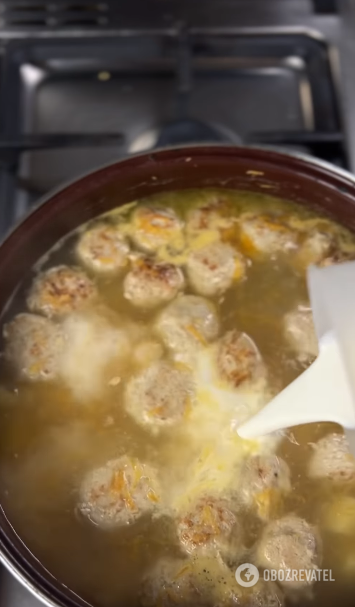 What to do with meatballs for soup so that they do not fall apart: a simple secret
