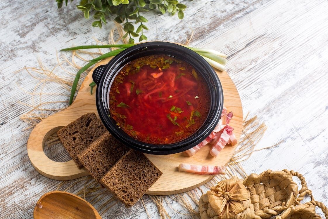 What to add to borscht to make it bright red: the most effective methods