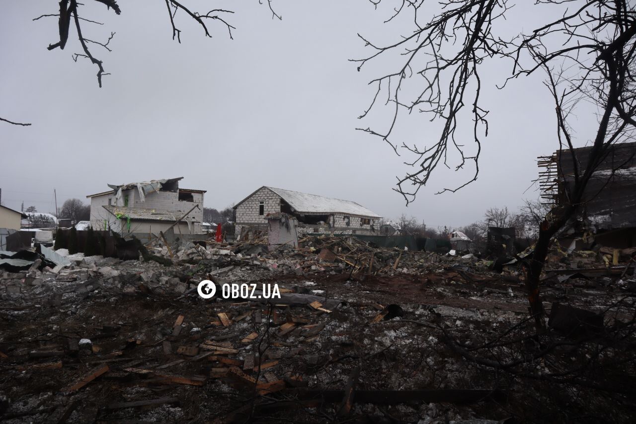 A four-meter-deep crater and a destroyed house: new photos of the aftermath of the missile attack on Kyiv on December 11