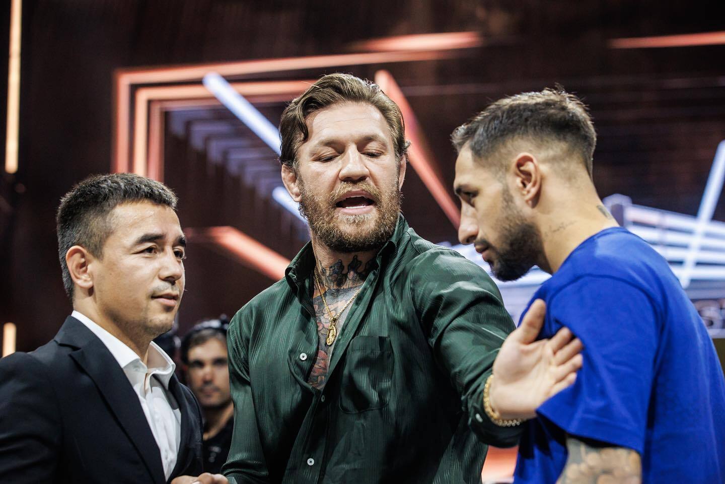 Pleased the occupiers: video of McGregor's reaction to the Russian anthem at the tournament in the UAE appeared online