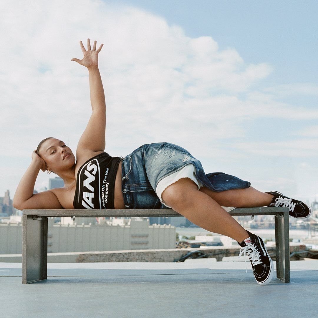 31-letnia Paloma Elsesser została Modelką Roku 2023 i udowodniła, że krągłości to nie wyrok. Zdjęcie.