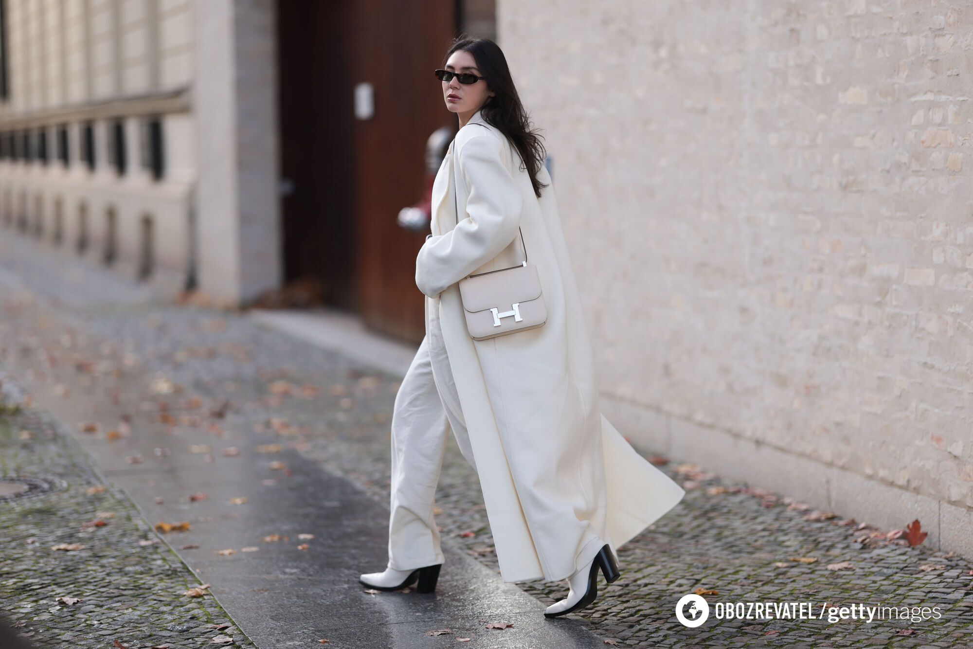 A total-white look can be ''diluted'' with accessories
